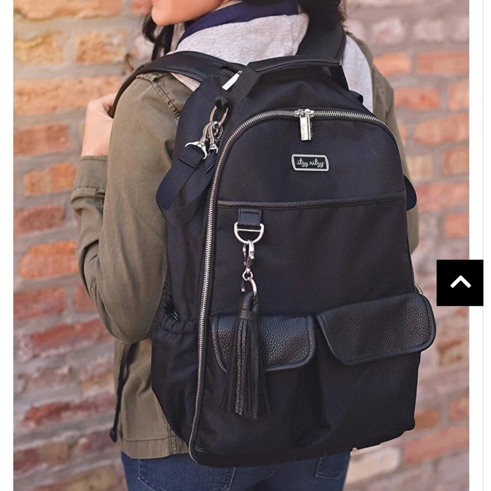 Itzy Ritzy Black Diaper Backpack with Tassel Charm 🖤🖤